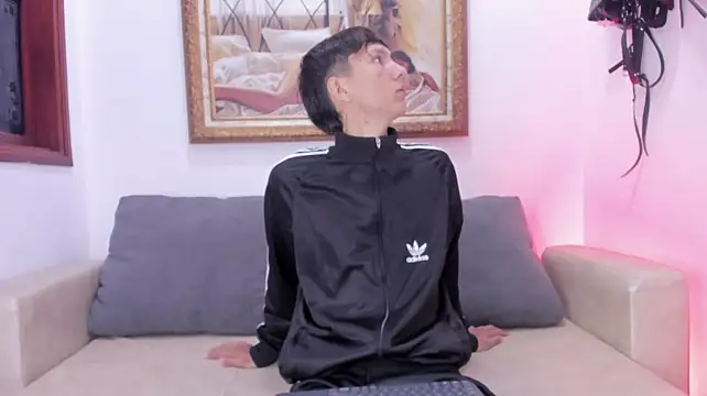 Sammy_OS লাইভ XXX চ্যাট