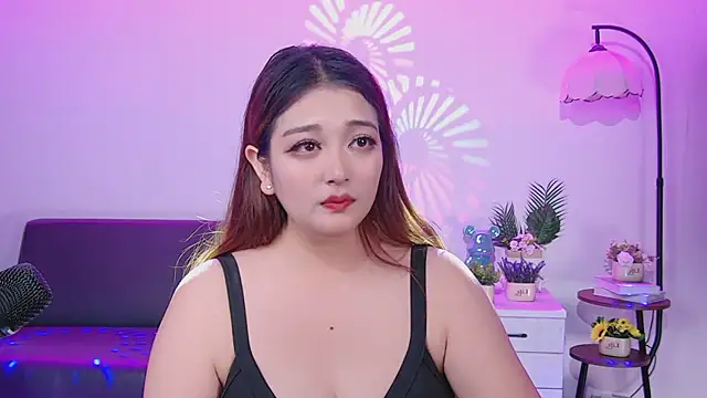 Rabbit-001 – Naživo XXX chat