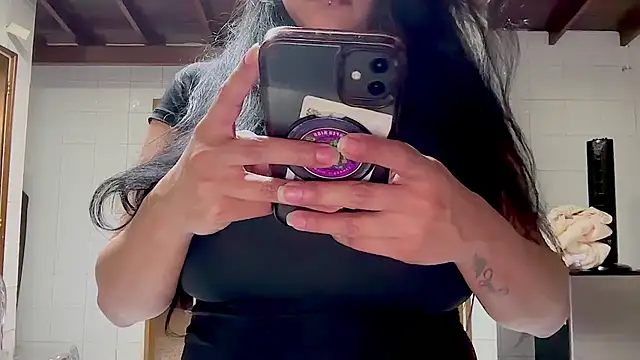 Živý XXX chat MarcellaGriffin