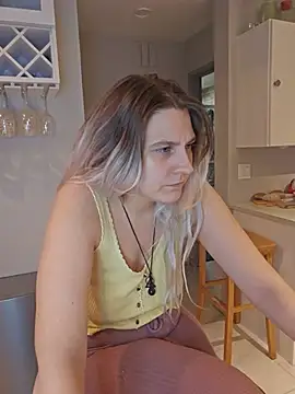 ScarletsWeb XXX чат на живо