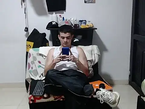 Zac_Efront's Live XXX Chat