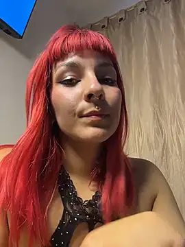 Amelie-RedHoney – Naživo XXX chat