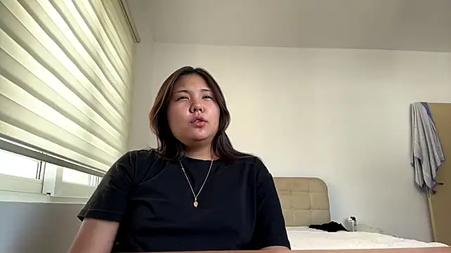 XXX chat uživo modela SuzannaDieckman