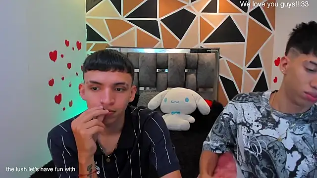 Chat +18 de Juan_Nd_Steven ao vivo