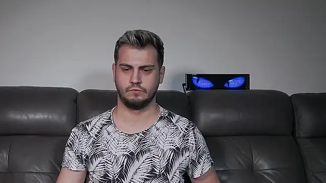 CrazyDom1 Chat XXX live