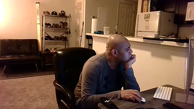 Webkamerová show Q1357q