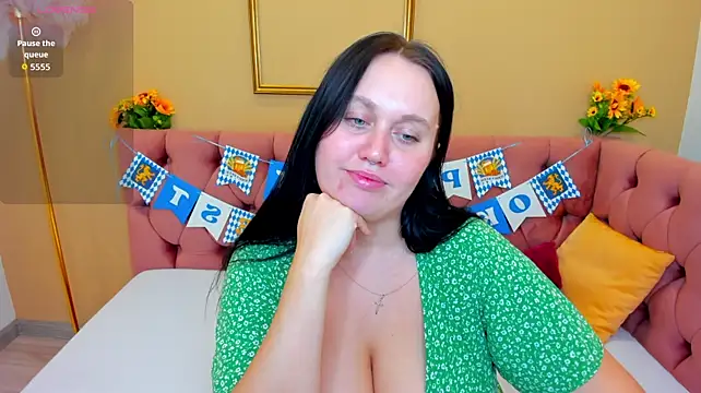 GloriaBates Adlı Modelin Canlı XXX Sohbeti