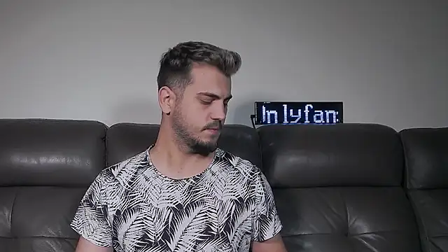 CrazyDom1 Chat XXX in diretta