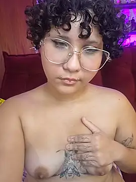 Chat +18 de Nyx_w ao vivo