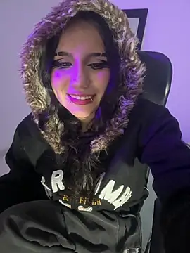 Chat XXX en directo de HollyPeachh