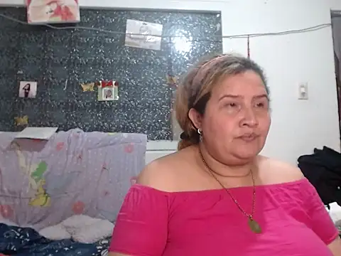 Perla1981-- Chat XXX live