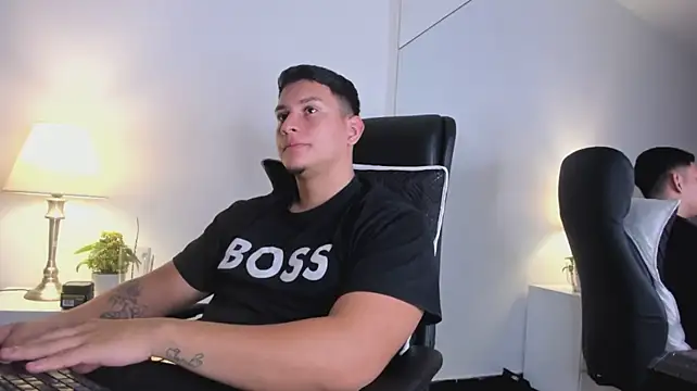 Chriss_Diamond – Live XXX-chat