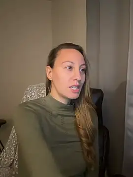 AnnenayLaurent's Live XXX Chat