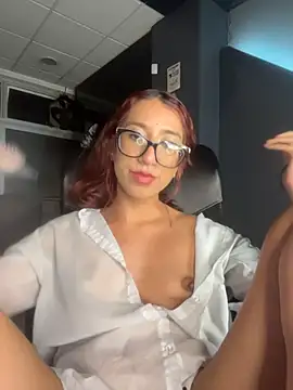 Онлайн чат XXX LacyLureXXX