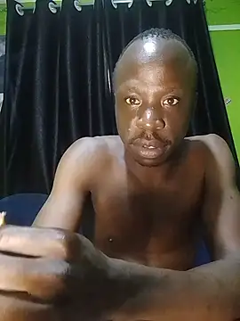 MONSTERDICK_254 élő XXX-chatje