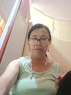 Chilly-wet Live XXX Chat