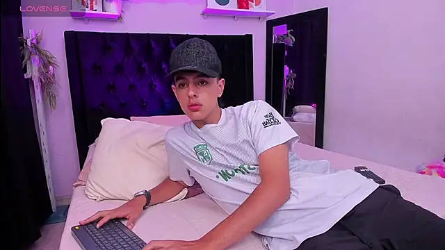 Brycxxx Live XXX Chat