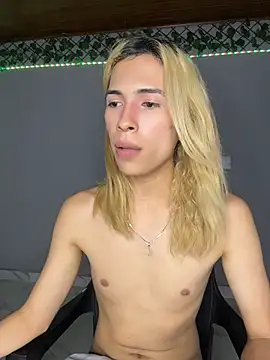 LarryCraft's Live XXX Chat