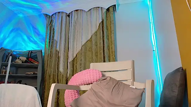 Chat +18 de Rubi424 ao vivo