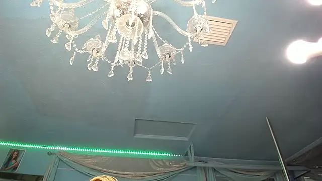 Živý XXX chat ADRIANNA_FOX