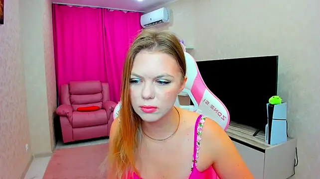 Chat XXX en directo de Strawberrye