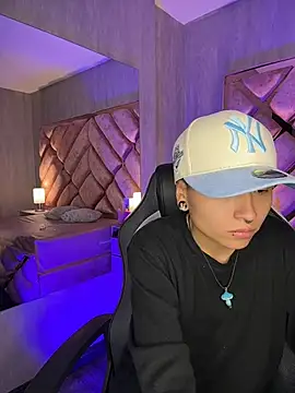 ian_mathias_'s Live XXX Chat