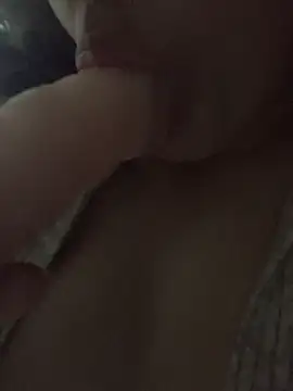 SelinaKyle7 Adlı Modelin Canlı XXX Sohbeti