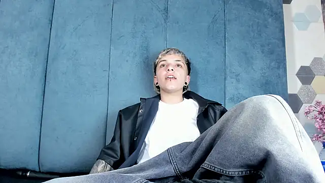 XXX chat uživo modela Megan_Thompson_