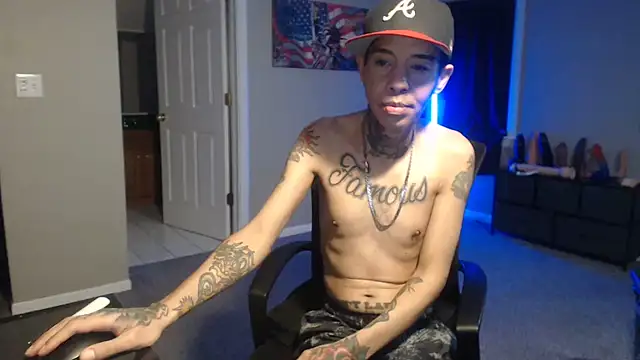 Michigan9000 Live XXX Chat