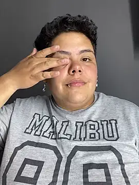 Chat XXX ao vivo de Hailey_Curvy