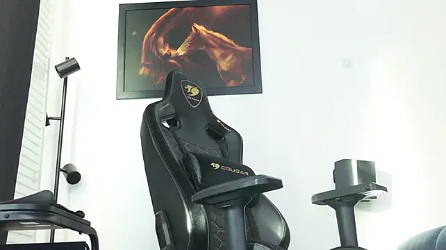 ChrisKox Adlı Modelin Canlı XXX Sohbeti