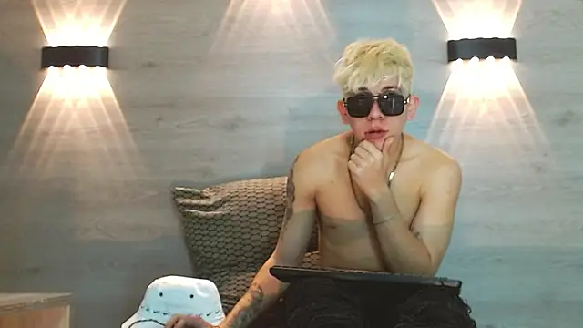 Gaeliitto Live XXX Chat