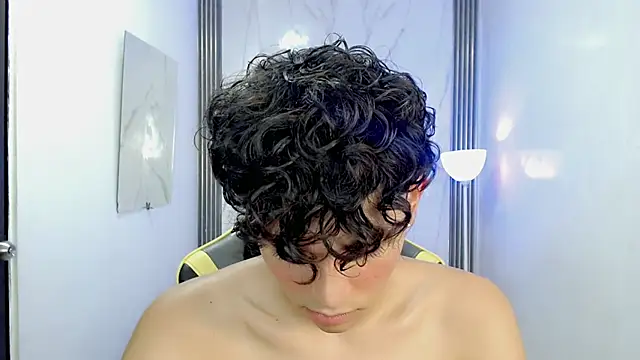 צ'אט XXX בשידור חי של FUNNY_DICK_