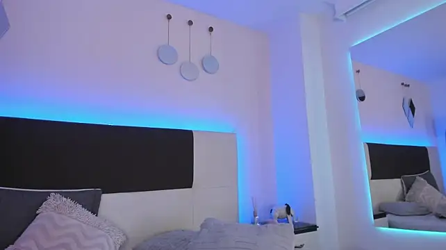 Sky_Loren Chat XXX live