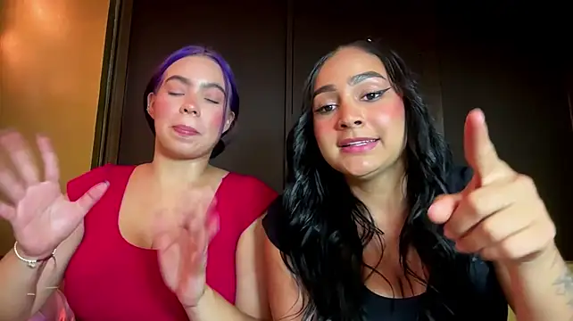 Ashlyrouxx's Live XXX Chat
