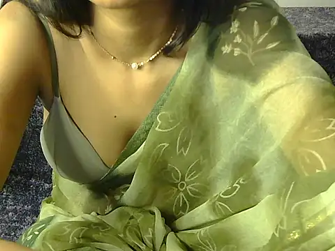 Chat +18 de soni_parul ao vivo