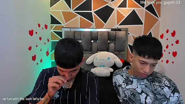 Juan_Nd_Steven Chat XXX live