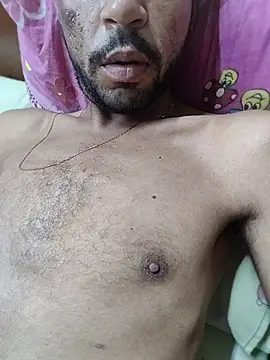 NovaBigdick Adlı Modelin Canlı XXX Sohbeti