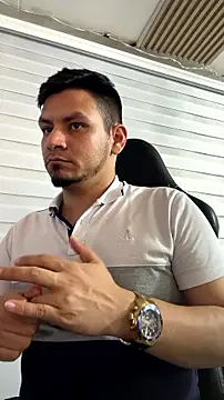 XXX chat uživo modela Rick_Adams