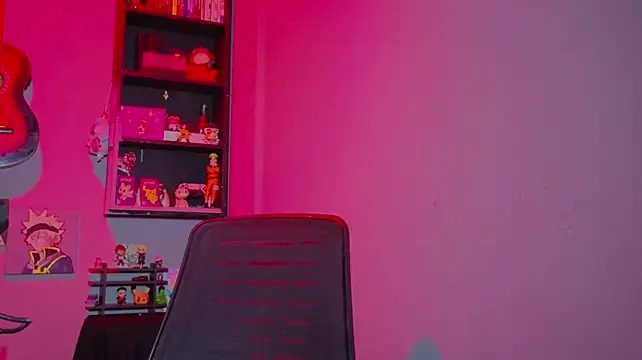 عرض كام MikeyKuro