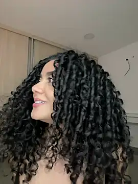 Curlyierr Live XXX Chat