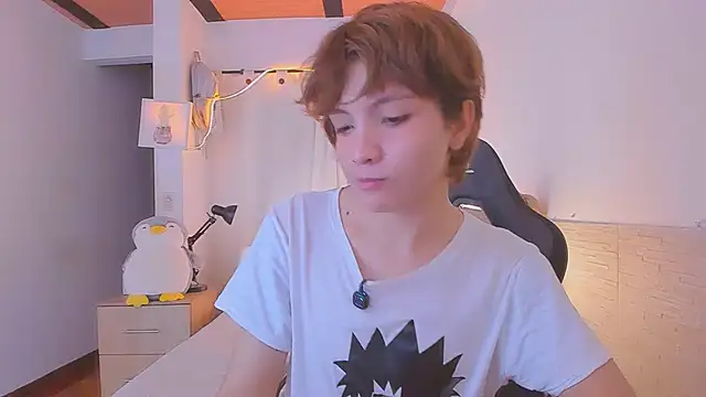 צ'אט XXX בשידור חי של Sweet_Allan