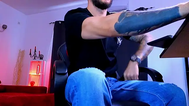 Chat XXX en directo de MightyAaron66