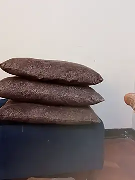 Maralains Adlı Modelin Canlı XXX Sohbeti