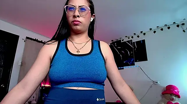 Chat XXX en directo de yesie_hot