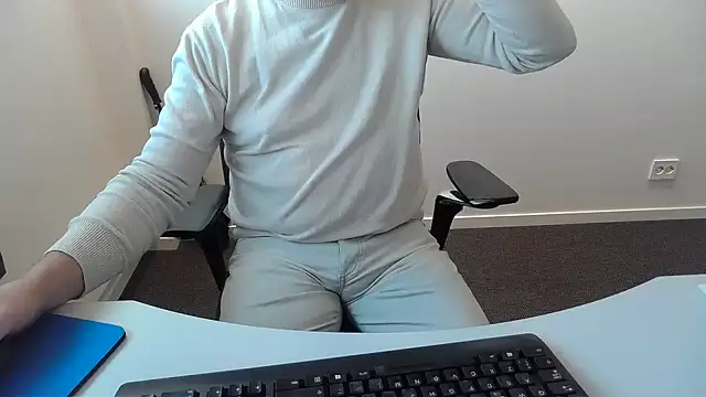 Buggemann Adlı Modelin Canlı XXX Sohbeti