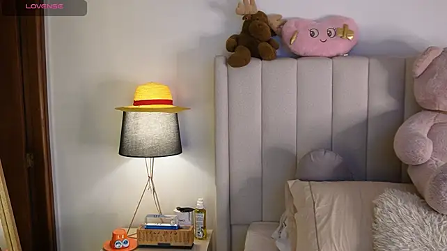 Soyhinata_'s Live XXX Chat