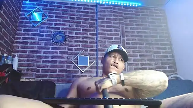 XXX chat uživo modela jordan_bigcock_