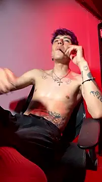 MikeyKuro's Live XXX Chat
