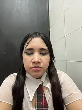 Chatroom XXX en direct de Samantthaescobar